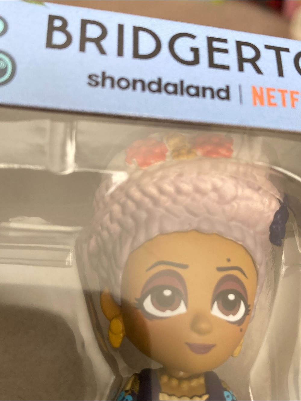 Funko Bridgerton Queen Charlotte Netflix Vinyl Figure - Purple & Gold - Picture 12 of 13